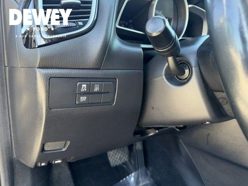 Used 2015 MAZDA MAZDA3 i Touring FWD image 13