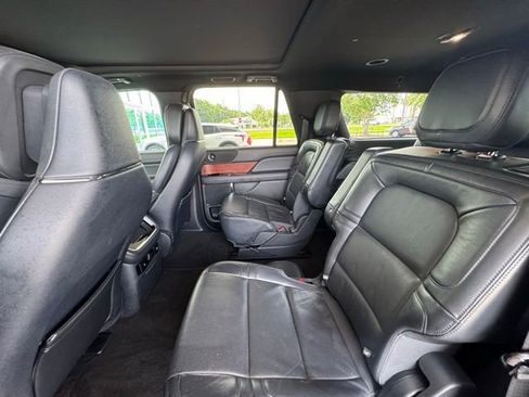 Used 2023 Lincoln Navigator L Reserve image 20
