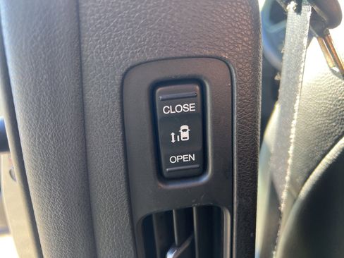 Used 2023 Honda Odyssey EX-L image 12