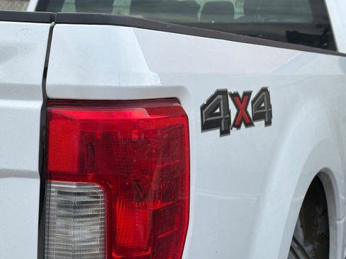 Used 2017 Ford F350 XL image 6