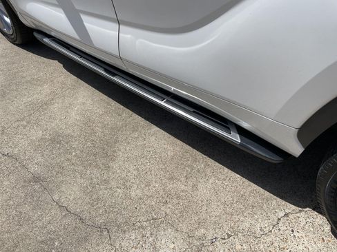 Used 2020 Toyota Highlander Limited FWD image 40