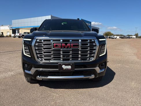 New 2026 GMC Yukon XL Denali w/ Denali Reserve Package image 9
