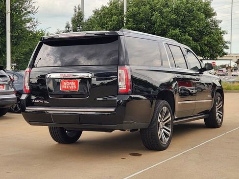 Used 2018 GMC Yukon XL Denali w/ Denali Ultimate Package AWD/4WD image 3