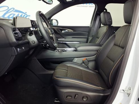 New 2026 Chevrolet Traverse High Country FWD image 7