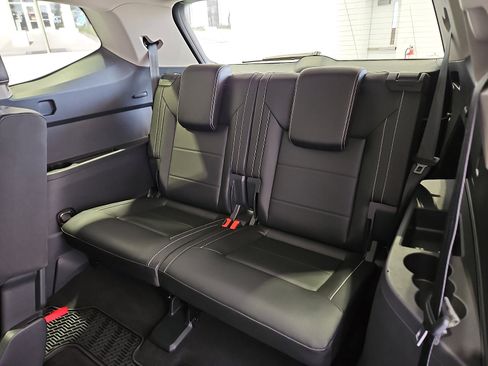 Certified 2023 Volkswagen Atlas SE AWD/4WD image 11