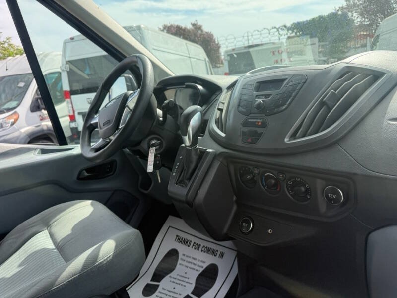 Used 2019 Ford Transit 250 148 High Roof Extended RWD image 10