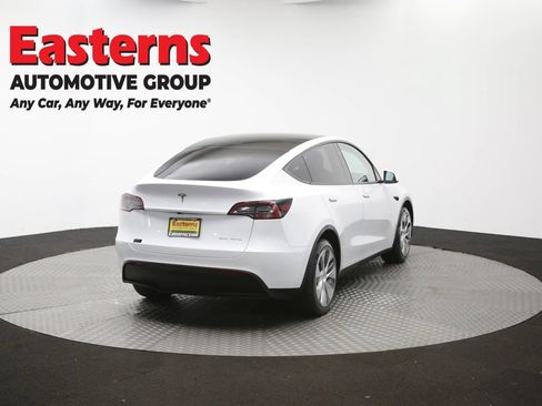 Used 2023 Tesla Model Y Long Range AWD/4WD image 35