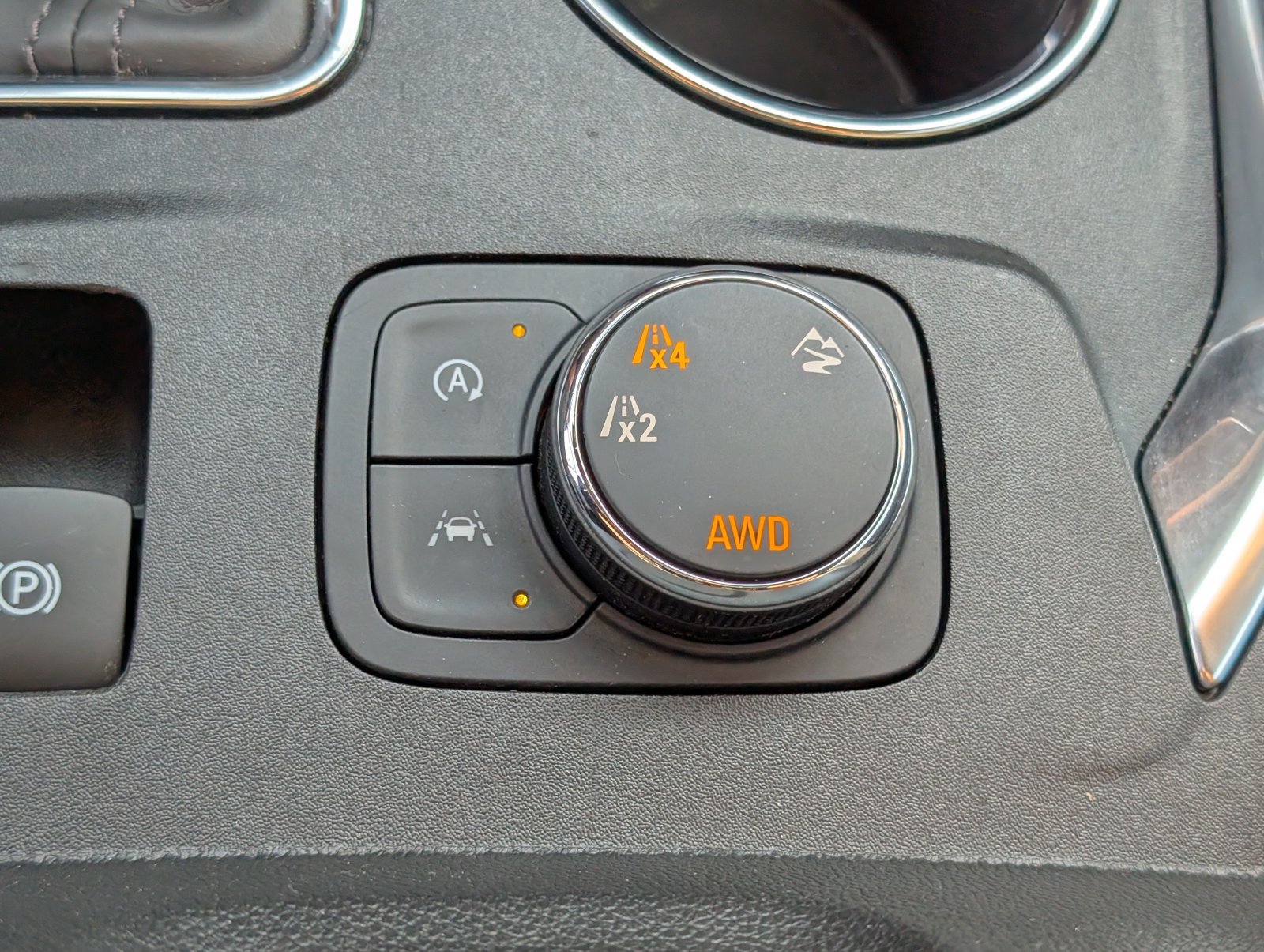 Used 2023 Chevrolet Traverse LT w/ LT Premium Package AWD/4WD image 30