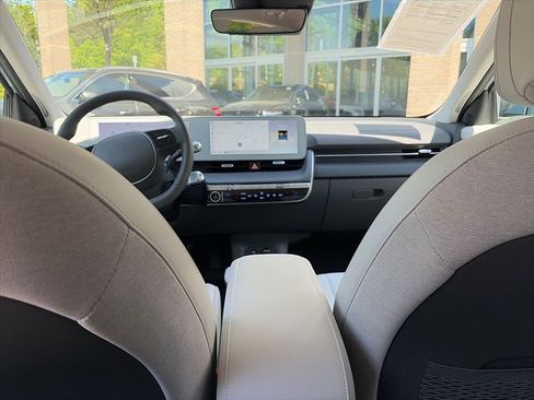 Used 2023 Hyundai Ioniq 5 SEL w/ Cargo Package image 5