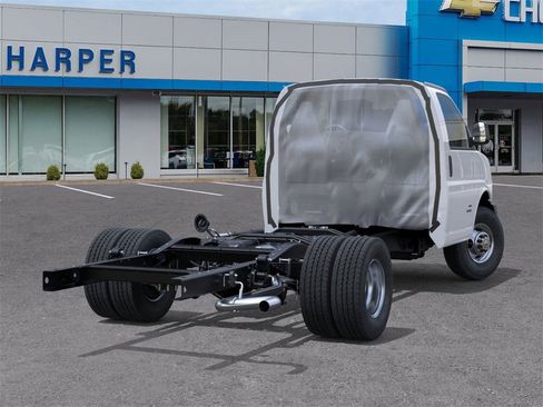 New 2025 Chevrolet Express 3500 w/ Power Convenience Package image 4