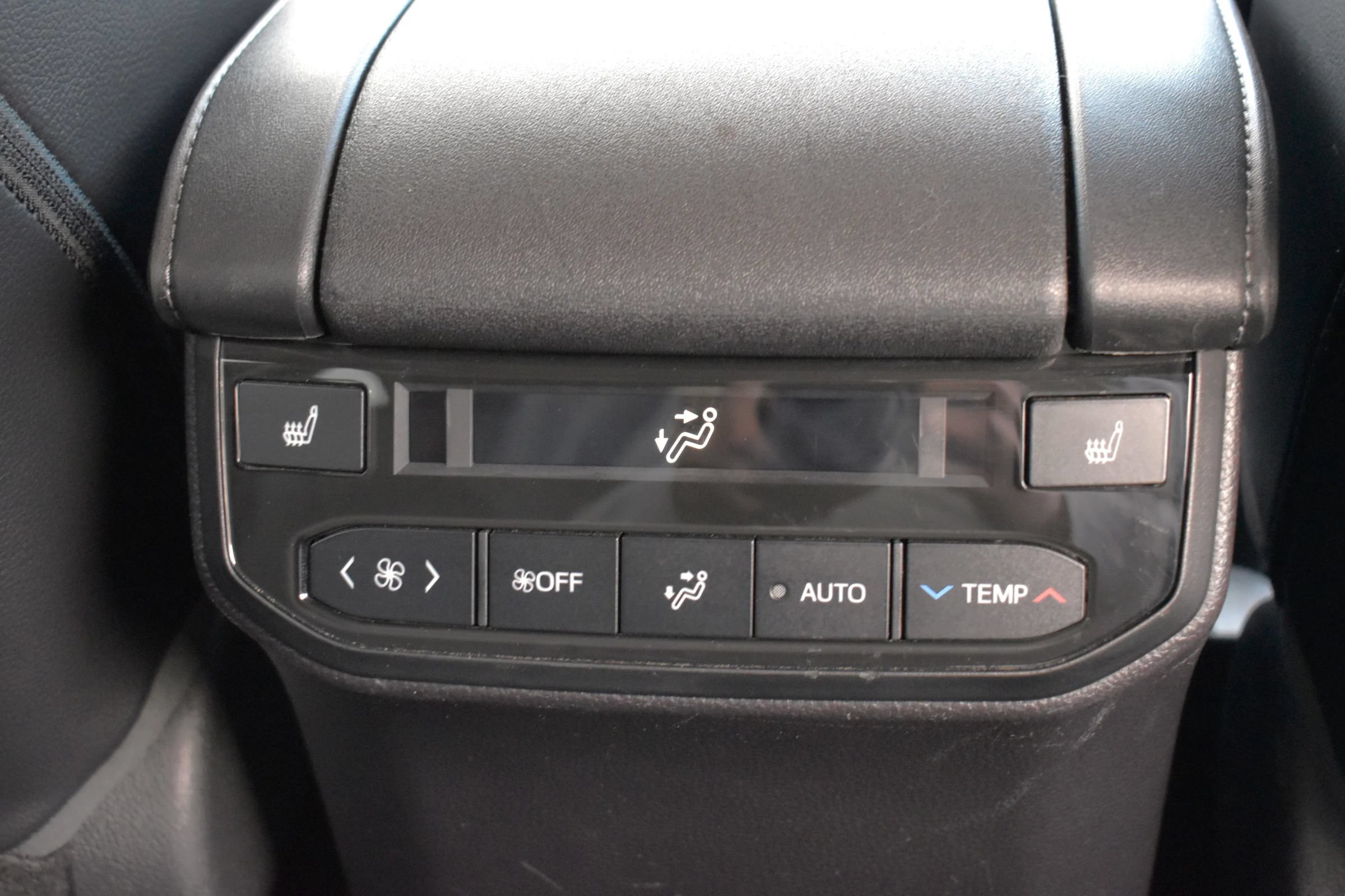 Used 2021 Toyota Highlander Platinum AWD/4WD image 31