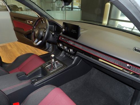 Used 2025 Honda Civic Si image 13