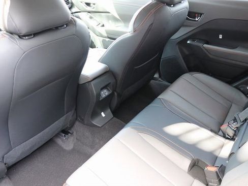 Used 2025 Subaru Crosstrek 2.5i Limited w/ Crosstrek Mirror Package image 16