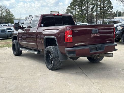 Used 2017 GMC Sierra 2500 Denali w/ Duramax Plus Package image 3