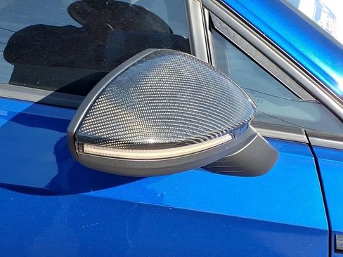 Used 2024 Volkswagen Golf R AWD/4WD image 10