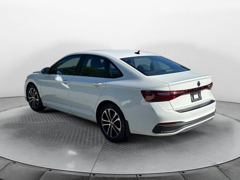 Certified 2026 Volkswagen Jetta Sport FWD image 5