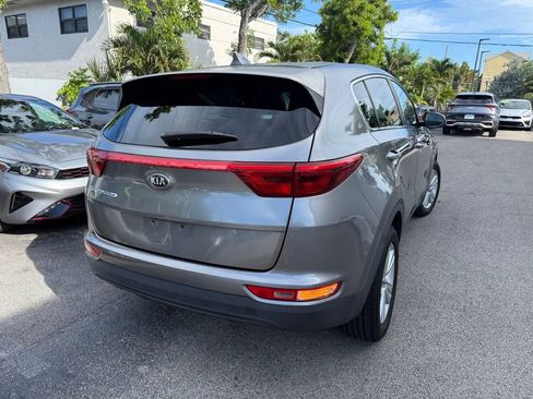 Used 2019 Kia Sportage LX FWD image 3