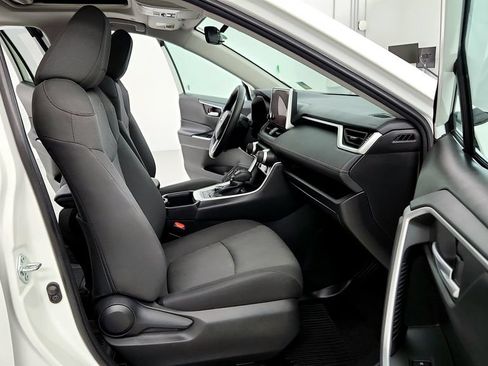 Certified 2024 Toyota RAV4 XLE w/ Convenience Package AWD/4WD image 17