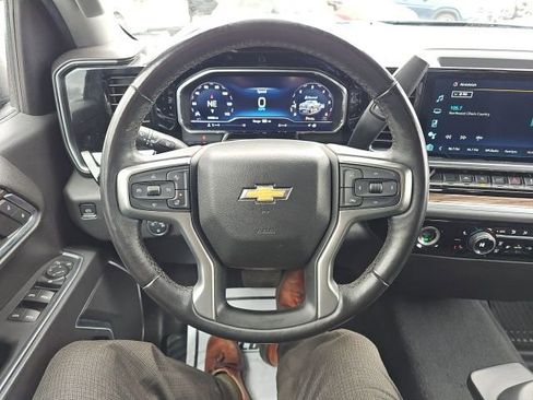 Used 2022 Chevrolet Silverado 1500 LT image 13