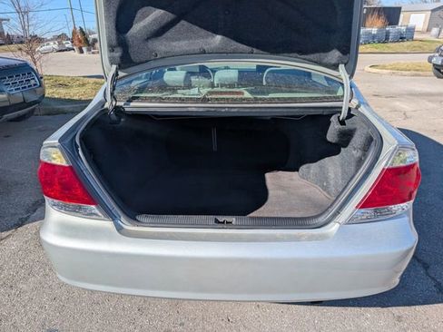 Used 2006 Toyota Camry image 17