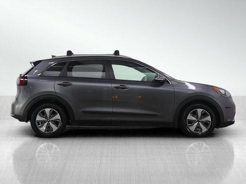 Used 2017 Kia Niro EX image 6