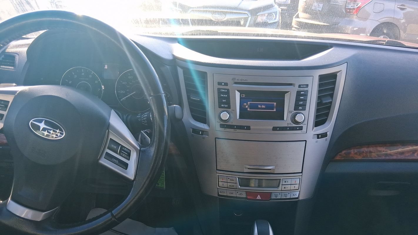 Used 2012 Subaru Legacy 2.5i Limited AWD/4WD image 17