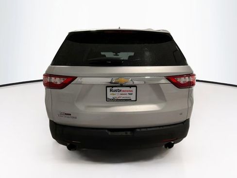 Used 2018 Chevrolet Traverse LT FWD image 6