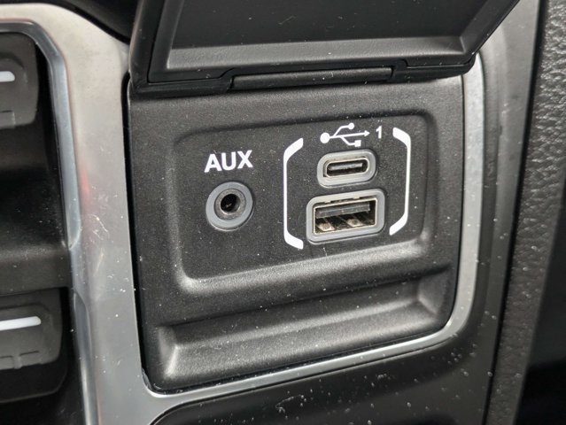 Certified 2026 Jeep Wrangler Unlimited Sahara AWD/4WD image 21