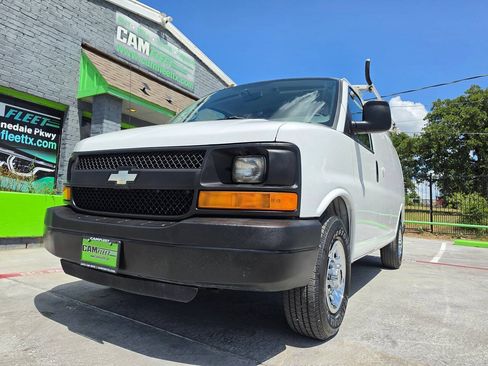 Used 2012 Chevrolet Express 2500 w/ Cold Climate Package RWD image 2