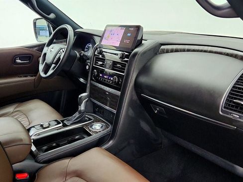 Used 2024 Nissan Armada Platinum w/ Captain's Chairs Package RWD image 24