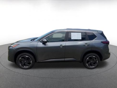 Used 2025 Nissan Rogue SV AWD/4WD image 9
