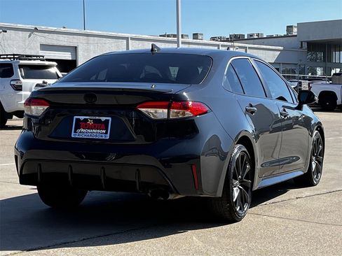 Used 2024 Toyota Corolla SE image 4
