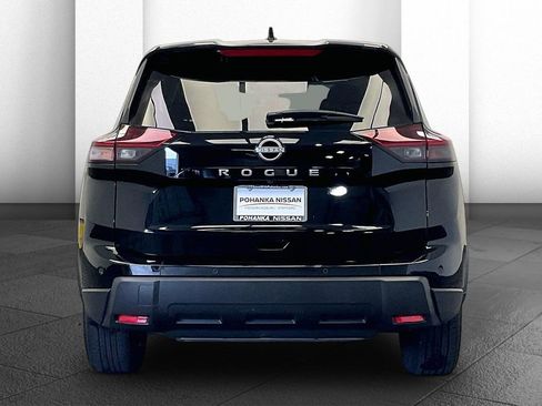 Used 2025 Nissan Rogue SV image 3