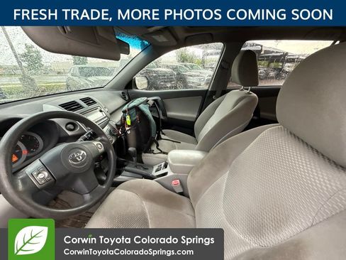 Used 2012 Toyota RAV4 FWD w/ Upgrade Value Pkg image 11
