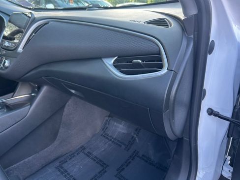 Used 2024 Chevrolet Malibu LT FWD image 26