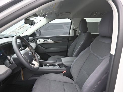 New 2026 Ford Explorer Active image 19