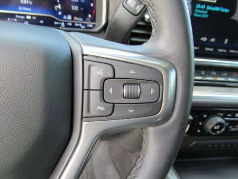 Used 2025 Chevrolet Silverado 2500 LTZ w/ LTZ Convenience Package image 22