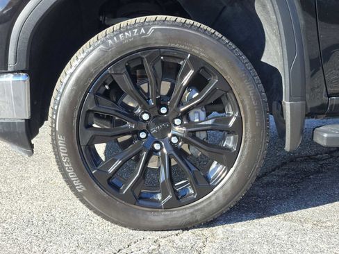 Certified 2024 GMC Sierra 1500 SLT image 31