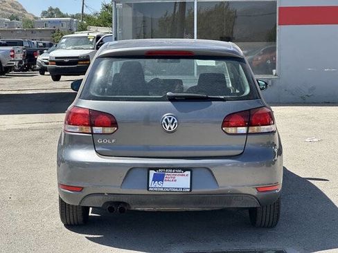 Used 2013 Volkswagen Golf 4-Door image 5