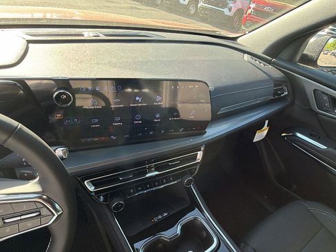 New 2026 Chevrolet Traverse LT w/ Sun and Wheel Package image 26