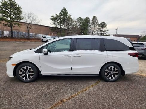 New 2026 Honda Odyssey EX-L image 3