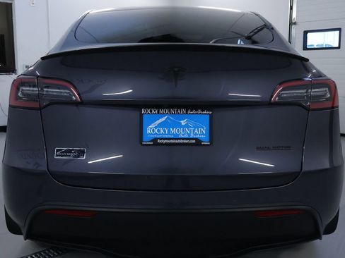 Used 2021 Tesla Model Y Long Range AWD/4WD image 6