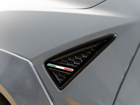 Used 2023 Lamborghini Urus S AWD/4WD image 96