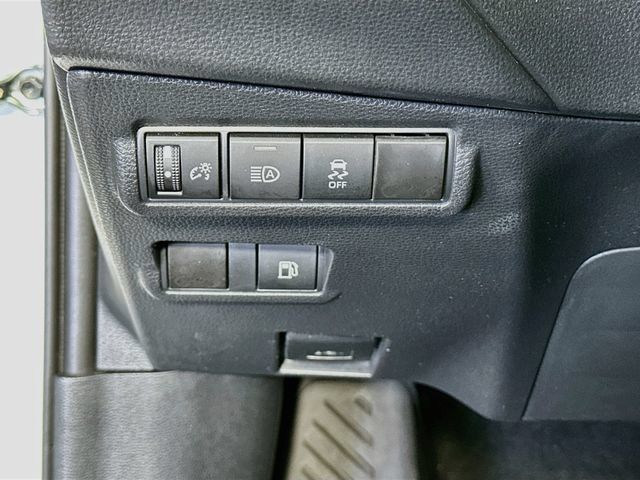 Certified 2024 Toyota Corolla Cross AWD Hybrid w/ Moonroof Package image 11