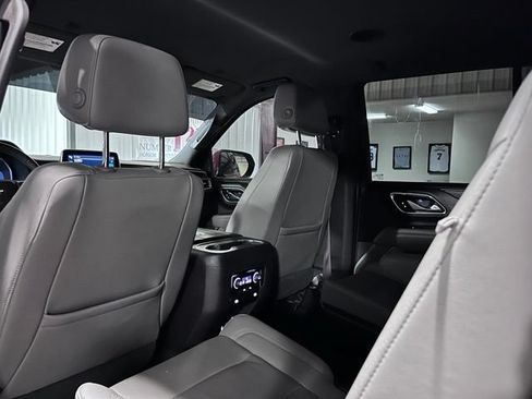 Used 2023 Chevrolet Tahoe LT AWD/4WD image 11