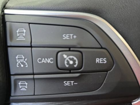 New 2026 Jeep Grand Cherokee L Laredo AWD/4WD image 19