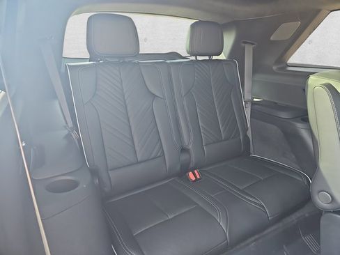 New 2026 Cadillac Vistiq Platinum w/ LPO, Floor Liner Package image 12