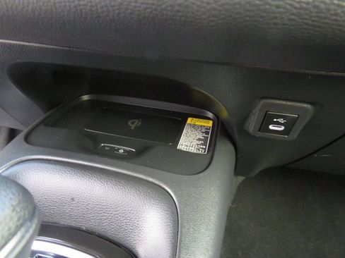 Certified 2025 Toyota Corolla SE image 26