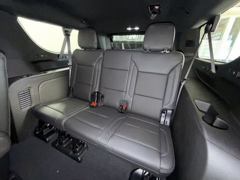 New 2026 GMC Yukon XL Denali w/ Sun & Power Step Package AWD/4WD image 26