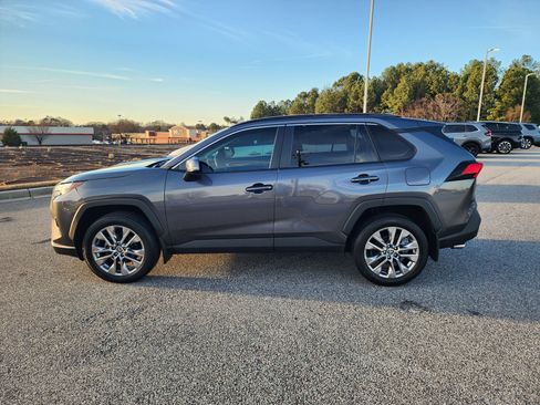 Used 2024 Toyota RAV4 XLE Premium image 8